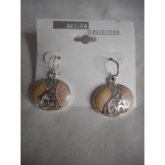 unknown Jewelry - Vintage Estate Costume dangle Earrings swirly creamy beige and silver